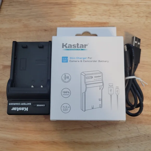 Sony Cyber-shot DSC-T70 Super Steady Shot Digital Camera Silver - Tested works. - Picture 9 of 9